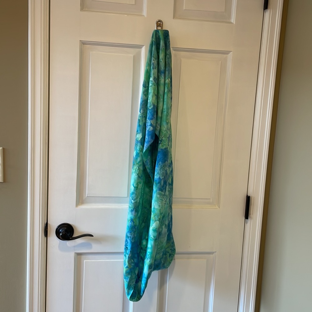 Infinity Scarf - Picture 2 of 3